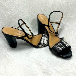 Banana Republic, chunky heel ankle strap Black & White sandals/ shoes s 10 M EUC